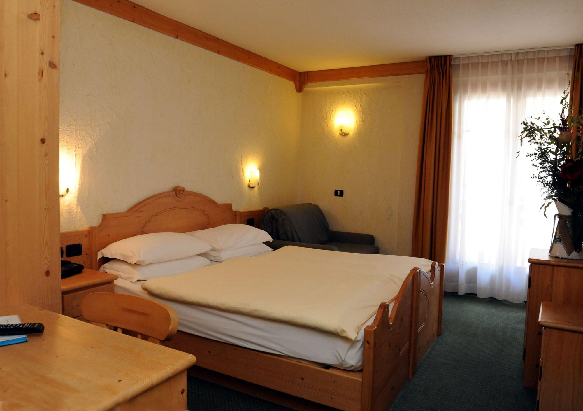 Hotel Helvetia Livigno Ngoại thất bức ảnh