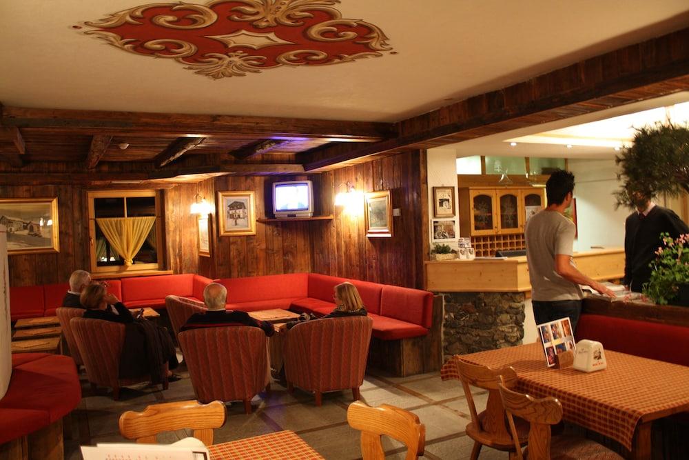 Hotel Helvetia Livigno Ngoại thất bức ảnh