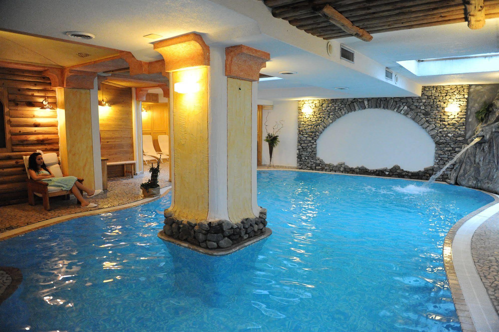 Hotel Helvetia Livigno Ngoại thất bức ảnh